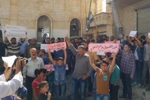 İdlib'de Türk askerine sevgi gösterileri sürüyor