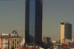 Dev mirasta 8 milyarlık bir dava daha