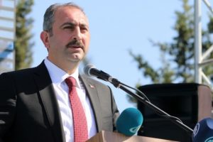 Adalet Bakanı: Hakimler ve savcılar da artık yerli silah kullanacak