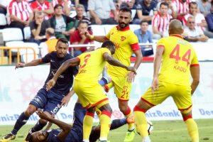 Antalyaspor G&ouml;ztepe'ye boyun eğdi