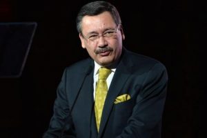 İstifa edeceği iddialarından sonra G&ouml;k&ccedil;ek, Erdoğan'ı karşılamaya gitti