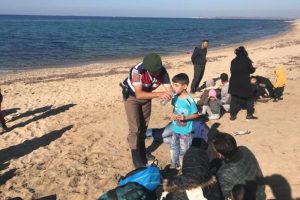 &Ccedil;anakkale'de 51 ka&ccedil;ak g&ouml;&ccedil;men yakalandı