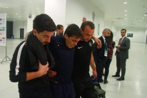 Josue g&ouml;zyaşları i&ccedil;inde stadyumdan ayrıldı