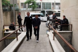 Bursa'da boşanmak isteyen karısını bı&ccedil;aklayan şahıs tutuklandı