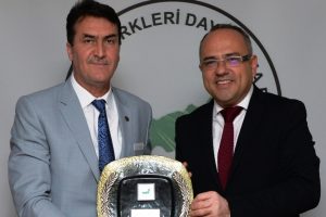 Bursa'da D&uuml;ndar'dan BTTDD'ye ziyaret