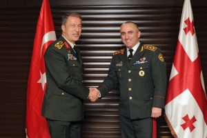 Orgeneral Akar G&uuml;rcistan'da