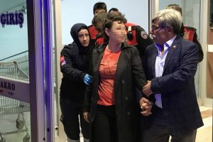 &Ouml;nce bı&ccedil;akladı, sonra 'Mustafam nasıl' dedi