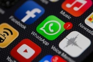 WhatsApp'tan 'beyaz yalanları' deşifre edecek özellik