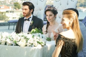 Dolunay'da Nazlı'nın gelinliği g&ouml;z doldurdu
