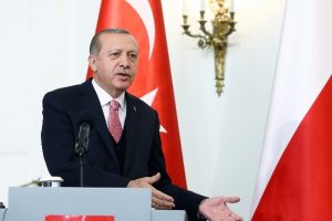 Cumhurbaşkanı Erdoğan milli takımları kabul etti