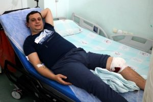 AK Parti'li belediye meclis &uuml;yesine silahlı saldırı