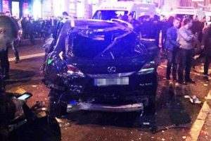 Ukrayna'da araç kalabalığa daldı: 6 ölü, çok sayıda yaralı
