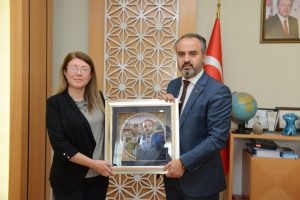 Bursa'da Kurşunlu esnafından Aktaş'a teşekk&uuml;r