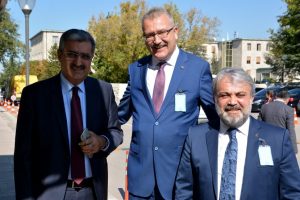 &Ouml;zkan, Konuk'tan Bursa Karacabey'e fabrika kurulmasını istedi