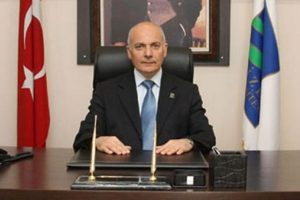 Eski rekt&ouml;r&uuml;n ev hapsi cezası sonlandırıldı