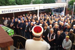 Bursa'da evden ka&ccedil;mak isterken d&uuml;şen gen&ccedil; kıza son g&ouml;rev