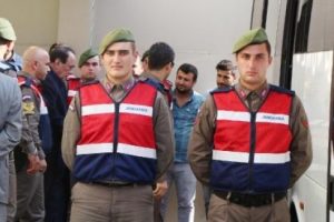 Alaattin &Ccedil;akıcı doktor kontrol&uuml;nden ge&ccedil;ti