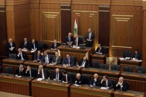 L&uuml;bnan Meclisi 12 yıl sonra ilk devlet b&uuml;t&ccedil;esini onayladı