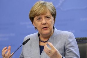 Almanya Başbakanı Merkel AB Zirvesinde yalnız kaldı