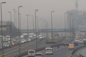 İstanbul sis altında