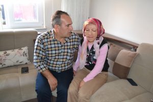 Bursa'da yaşayan Buse 14 yaşına kadar 38 ameliyat geçirdi