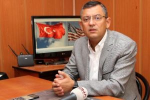 CHP'li &Ouml;zel: Allah g&ouml;stermesin bu &uuml;lkenin sonu da o olur