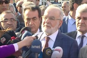 Karamollaoğlu, Baykal'ı ziyaret etti