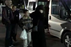 Çocuklarını dilendirilmeleri için kiraya veren Suriyeliler yakalandı!