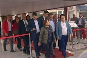 Selvi Kılı&ccedil;daroğlu, Baykal'ı ziyaret etti