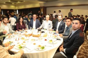 Bursa Nil&uuml;fer Belediye Başkanı Bozbey'den &ouml;ğrencilere: Her zaman yanınızdayız