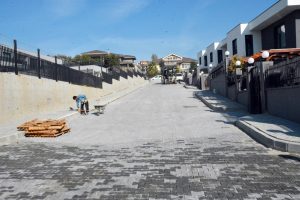 Bursa Mudanya'da park ve yol &ccedil;alışmaları s&uuml;r&uuml;yor