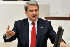 CHP'li Aytun &Ccedil;ıray istifa etti