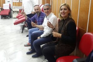 Bursa'da AK Parti Nil&uuml;fer'den kan ve k&ouml;k h&uuml;re bağışı