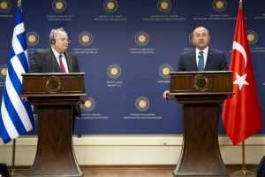 &Ccedil;avuşoğlu'ndan Yunan bakana FET&Ouml; uyarısı!