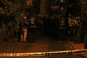 Restoranda bı&ccedil;aklı kavga! 1 &ouml;l&uuml;