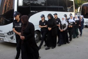 Ter&ouml;ristleri 'değer evleri'nde barındırmışlar