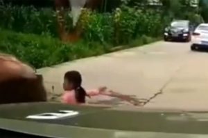 K&uuml;&ccedil;&uuml;k kızın &ouml;l&uuml;mden d&ouml;nd&uuml;ğ&uuml; anlar kamerada