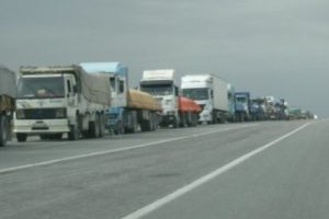 İran Kuzey Irak'la bir sınır kapısını a&ccedil;tı