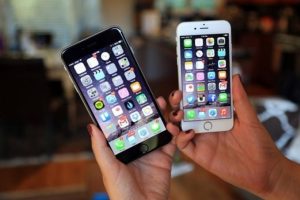 iPhone 8'i wireless şarj edebileceğiniz otomobillerin listesi