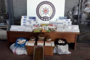 Denizli'de ka&ccedil;ak t&uuml;t&uuml;n operasyonu: 93 g&ouml;zaltı