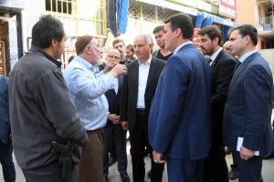 D&uuml;ndar, Efkan Ala ile Bursa'da Alemdar Mahallesi'ni gezdi