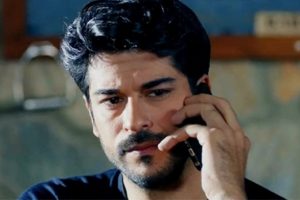 Burak &Ouml;z&ccedil;ivit film setinde hastanelik oldu!