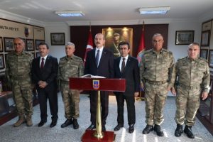 Bakan Soylu Diyarbakır'da g&uuml;venlik toplantısına katıldı