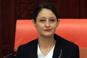 Şafak Pavey'in milletvekilliği d&uuml;şt&uuml;