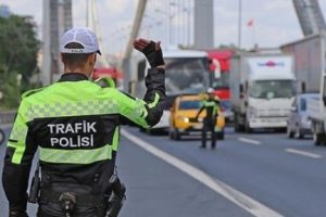 İstanbul'da 2 haftada 48 bin s&uuml;r&uuml;c&uuml;ye ceza