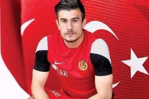 Mustafa Denizli keşfetti, b&uuml;y&uuml;kler peşine d&uuml;şt&uuml;!