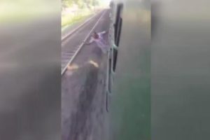Trenden sarkarak sonunu hazırladı