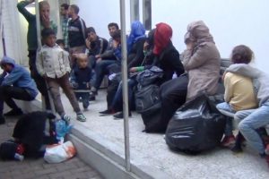 Balıkesir'de 40 ka&ccedil;ak g&ouml;&ccedil;men yakalandı