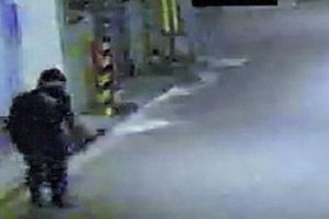 Japonya'da 74 yaşındaki 'ninja kıyafetli hırsız' yakalandı