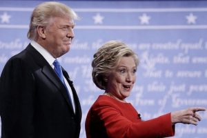 Trump'tan Clinton'a '6 milyon dolarlık' su&ccedil;lama